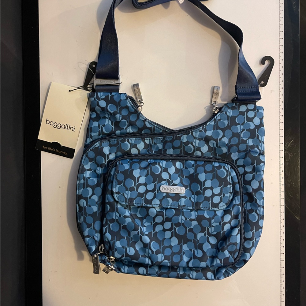 Baggallini Criss Cross Bag